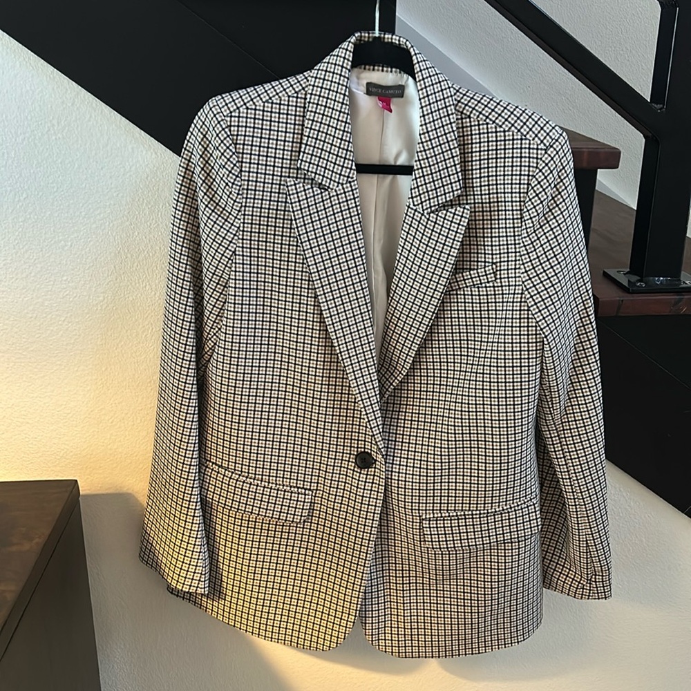 Vince Camuto blazer